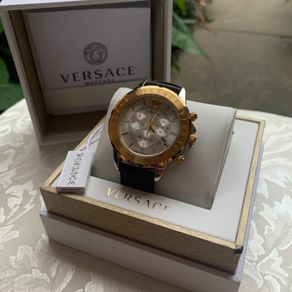 New Versace Watch - Picture 5 of 11